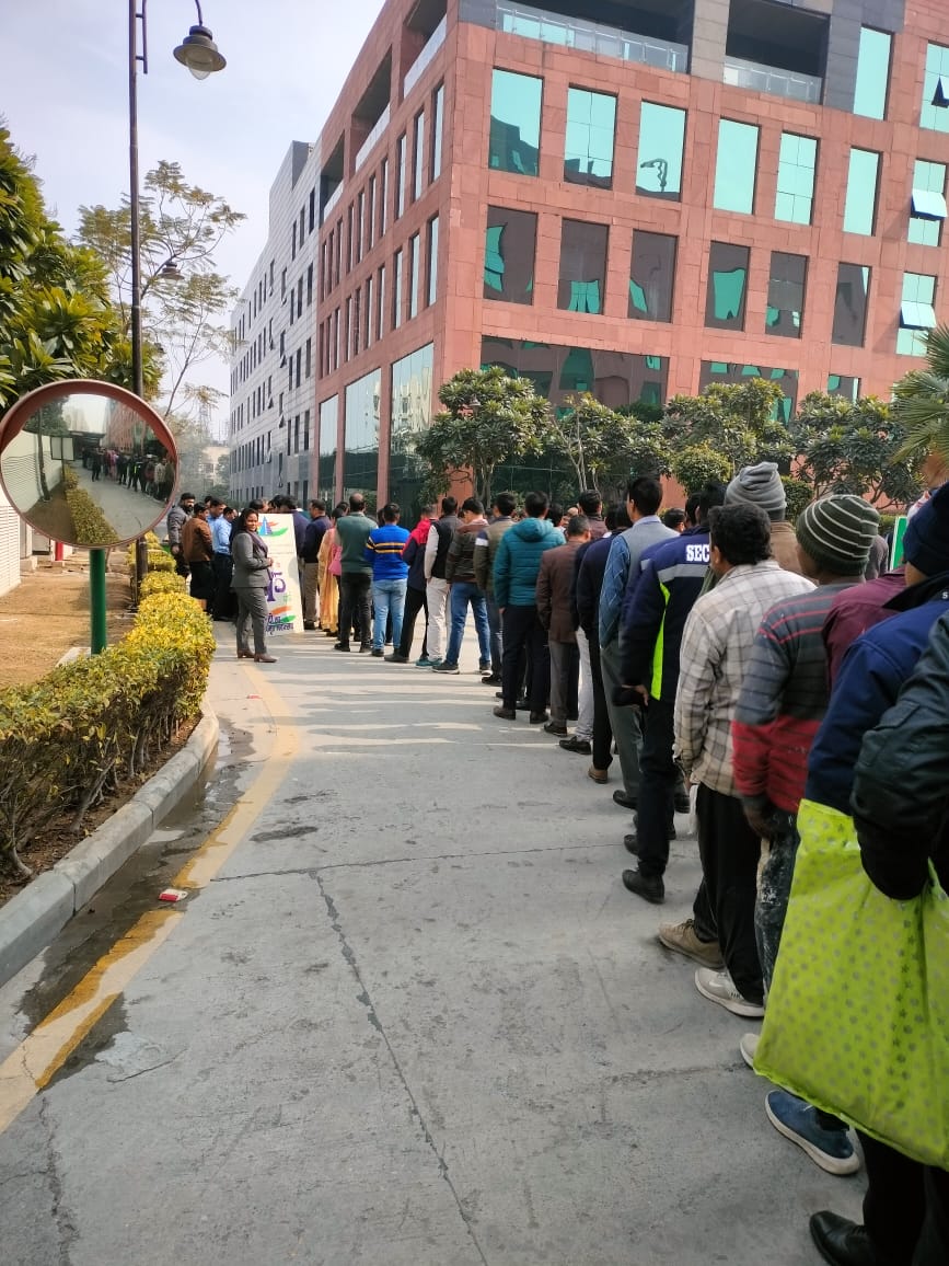 गणतंत्र दिवस के अवसर पर लंगर वितरण